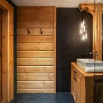 Mountain Shelter شقة فندقية زاكوباني