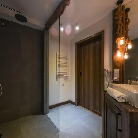 Mountain Shelter شقة فندقية زاكوباني