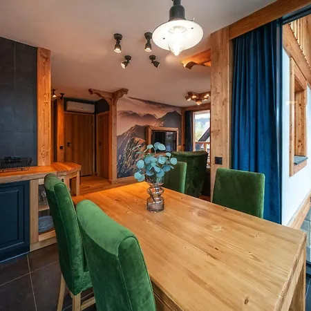 Apart-hotel Mountain Shelter 4*